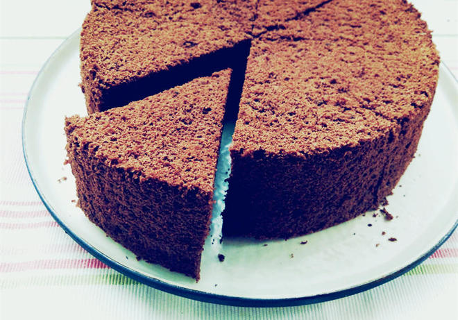 最爱的巧克力戚风蛋糕（8寸）的做法