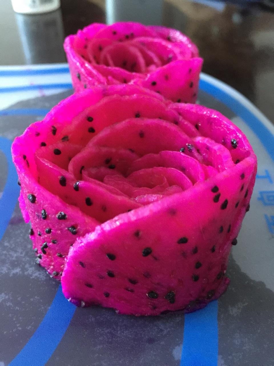 火龙果玫瑰花