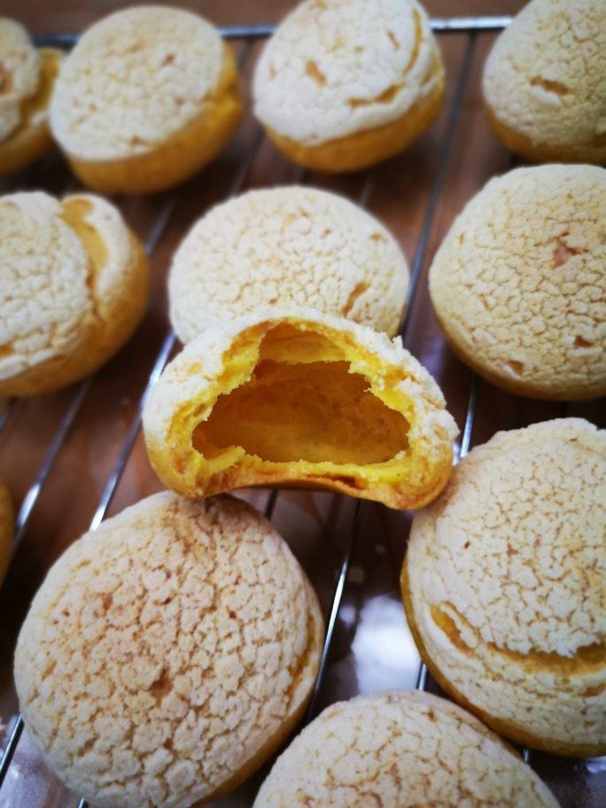 酥皮奶油泡芙--#皮黑森林#