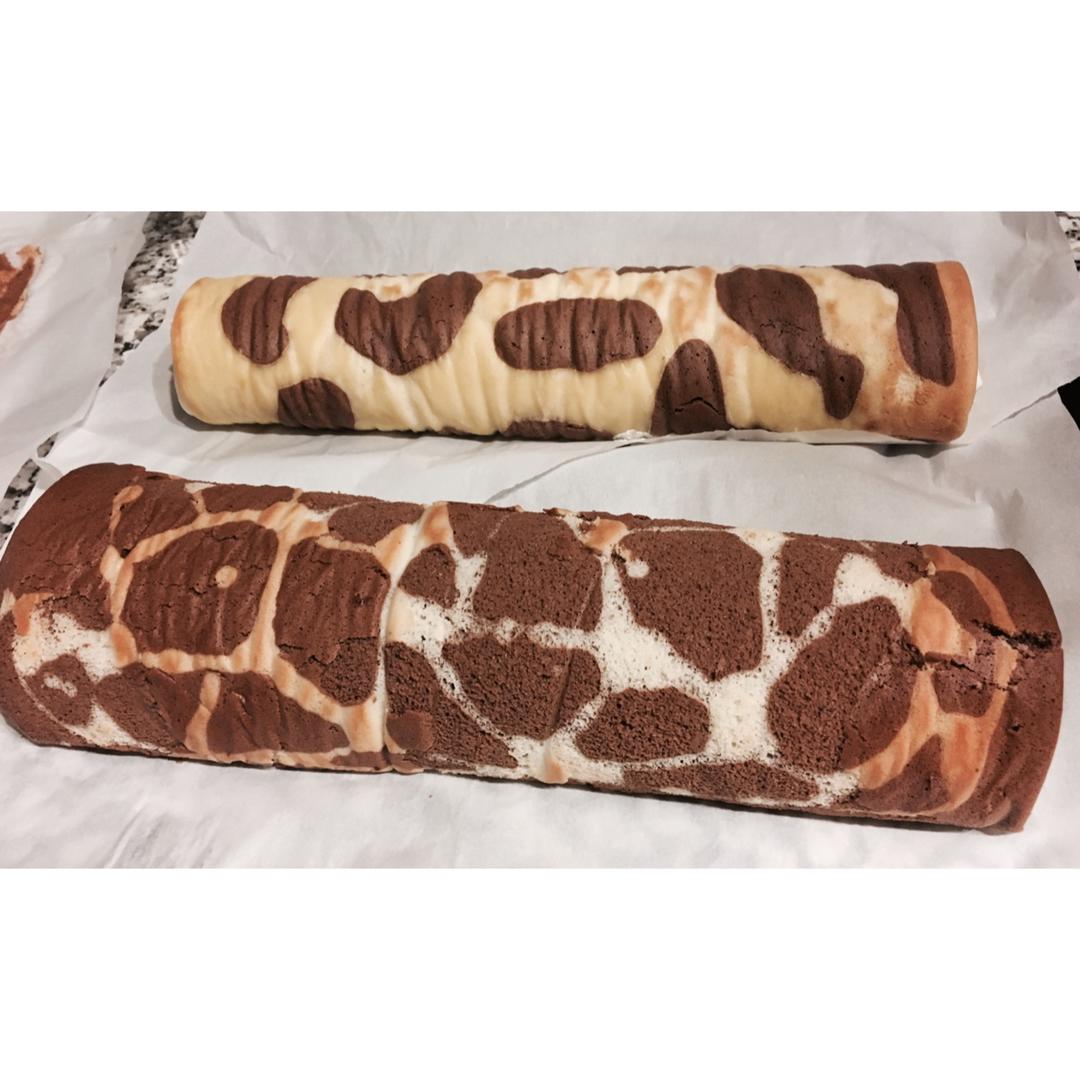 奶牛蛋糕卷+长颈鹿蛋糕卷