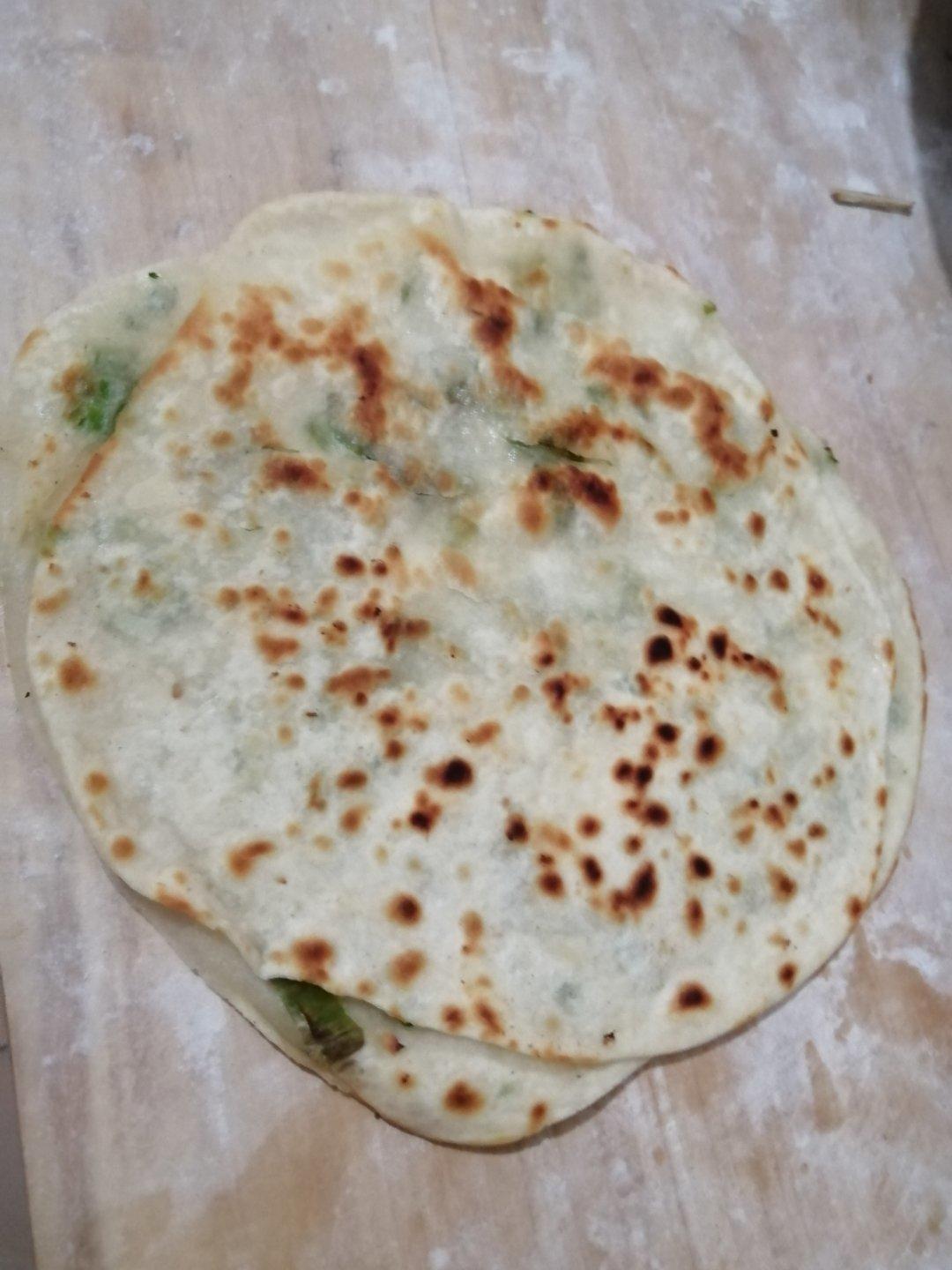 葱油饼（饺子皮版）