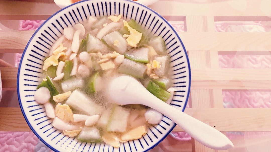 低脂减肥鲜美丝瓜菌菇汤
