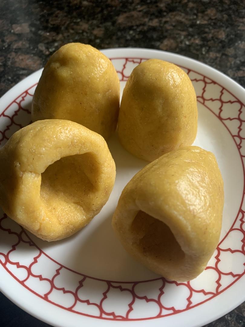 纯玉米面窝窝头(烫面.不发酵)