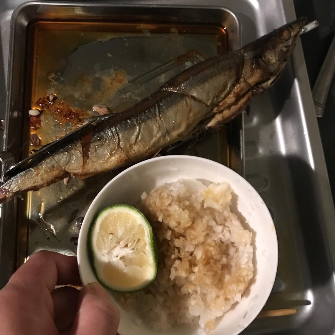 烤秋刀鱼
