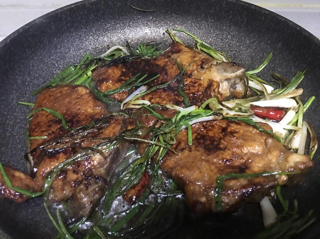 超嫩超香的葱烤大排