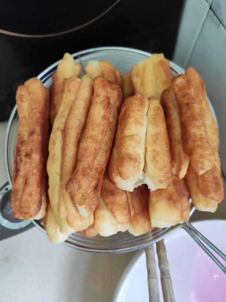 无任何添加的健康油条