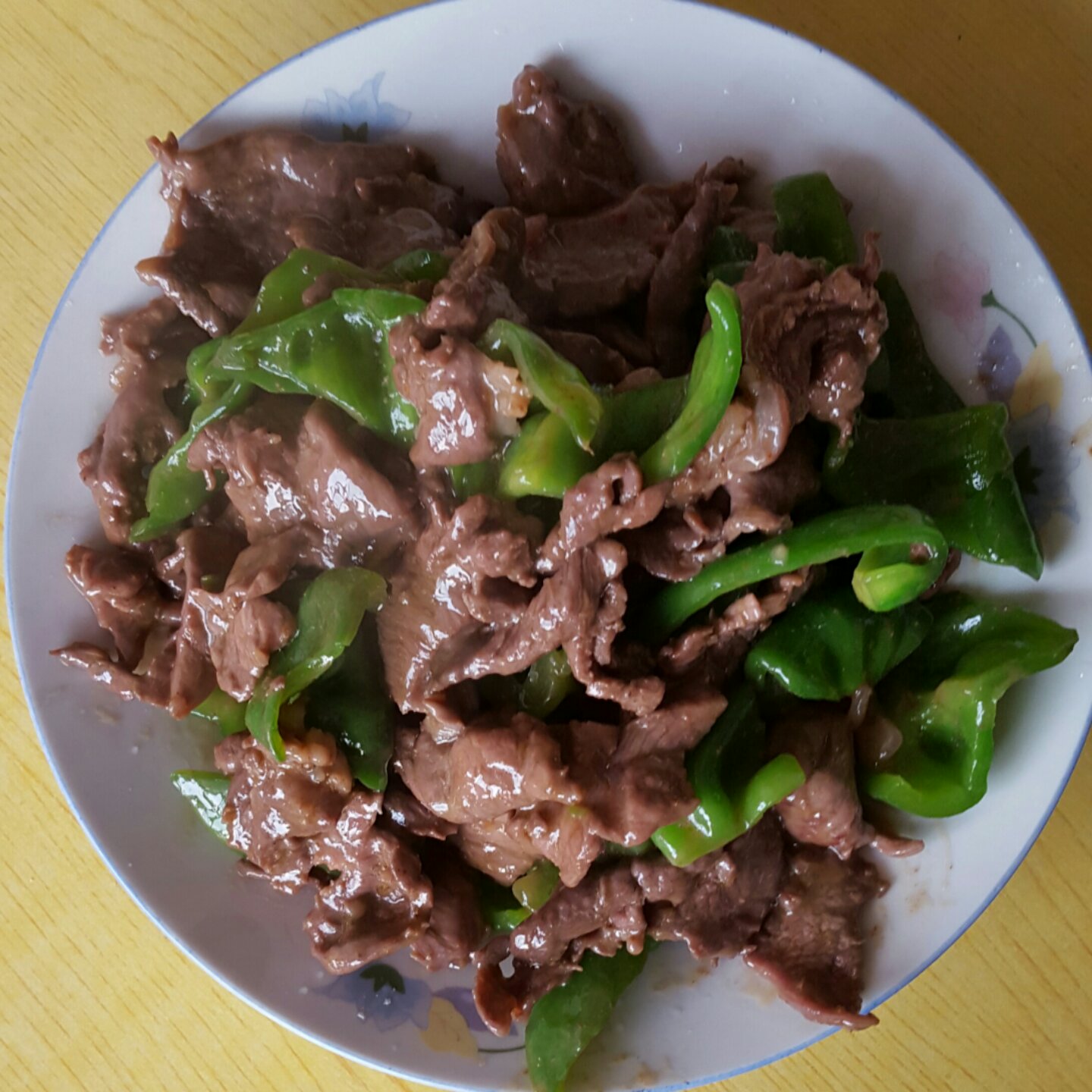 尖椒炒牛肉