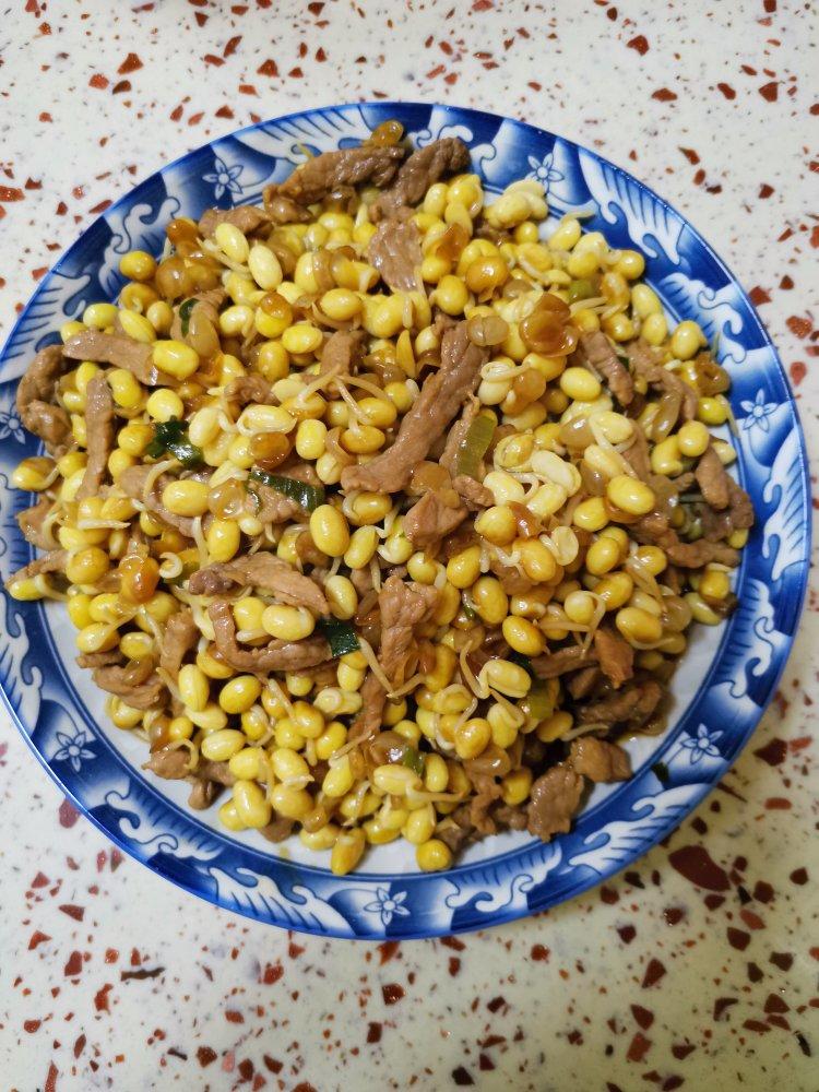 肉炒黄豆芽