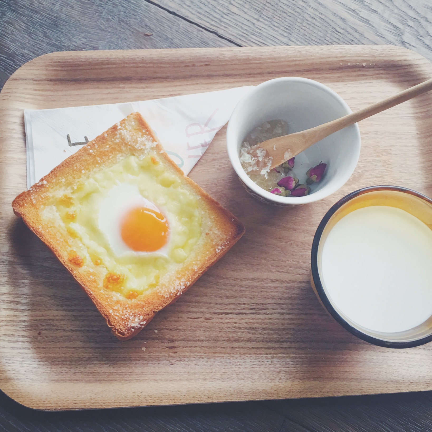 鸡蛋芝士烤吐司