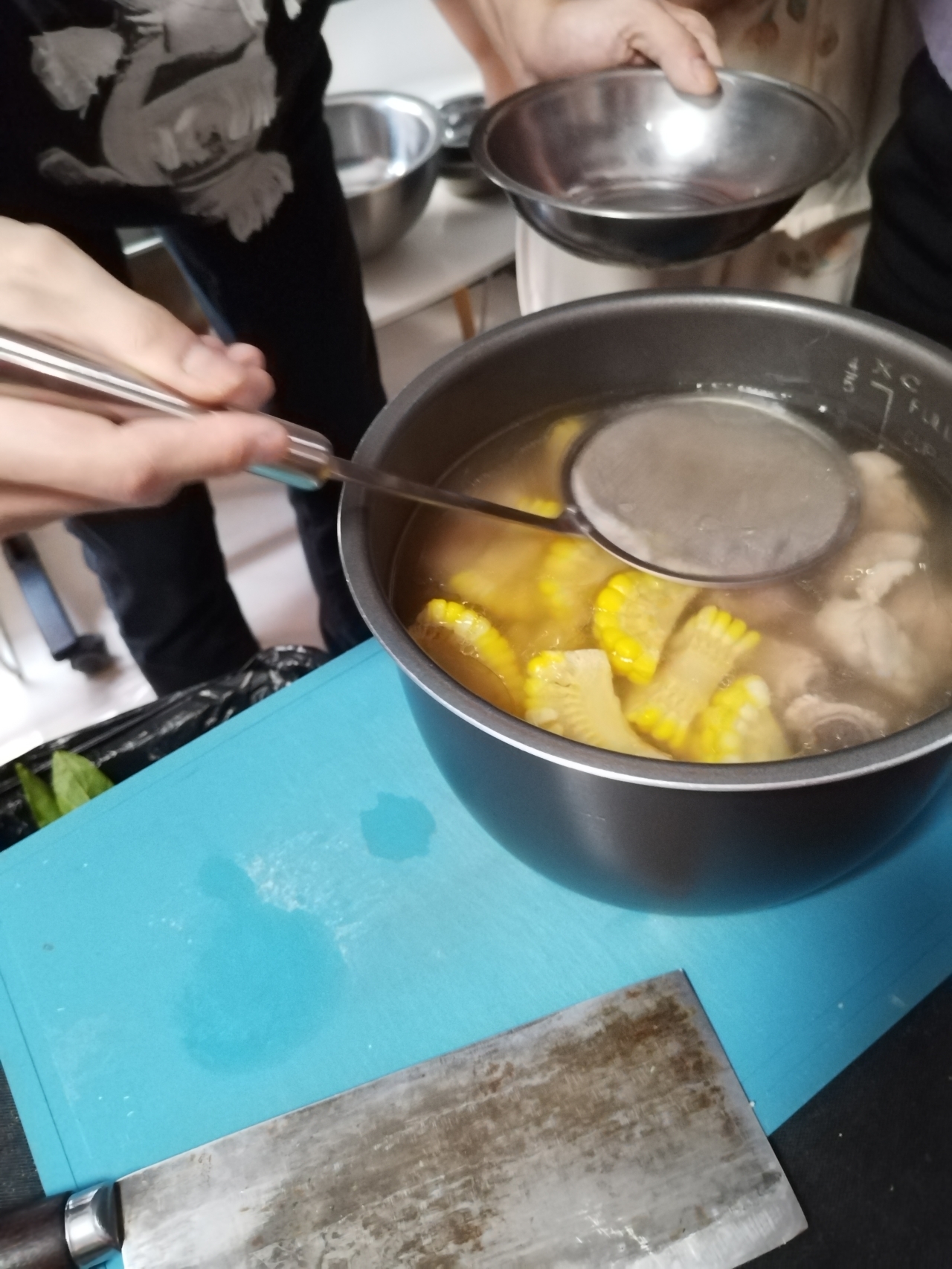 月子莲藕玉米🌽龙骨汤（广式汤）的做法 步骤14