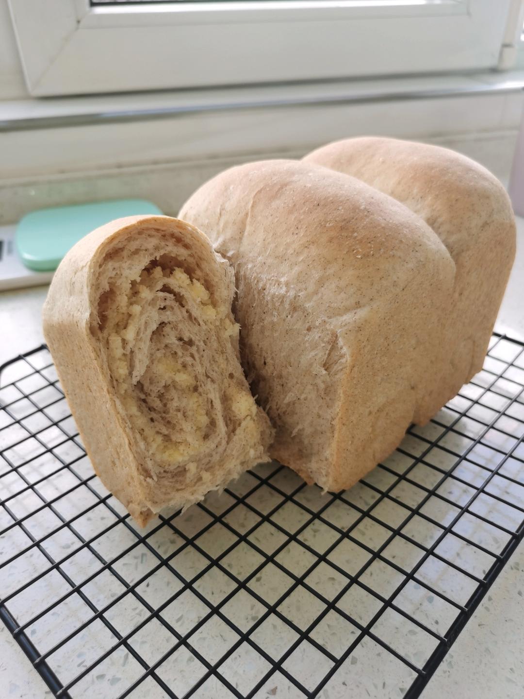 一次发酵酸奶黑麦吐司（450克吐司模）