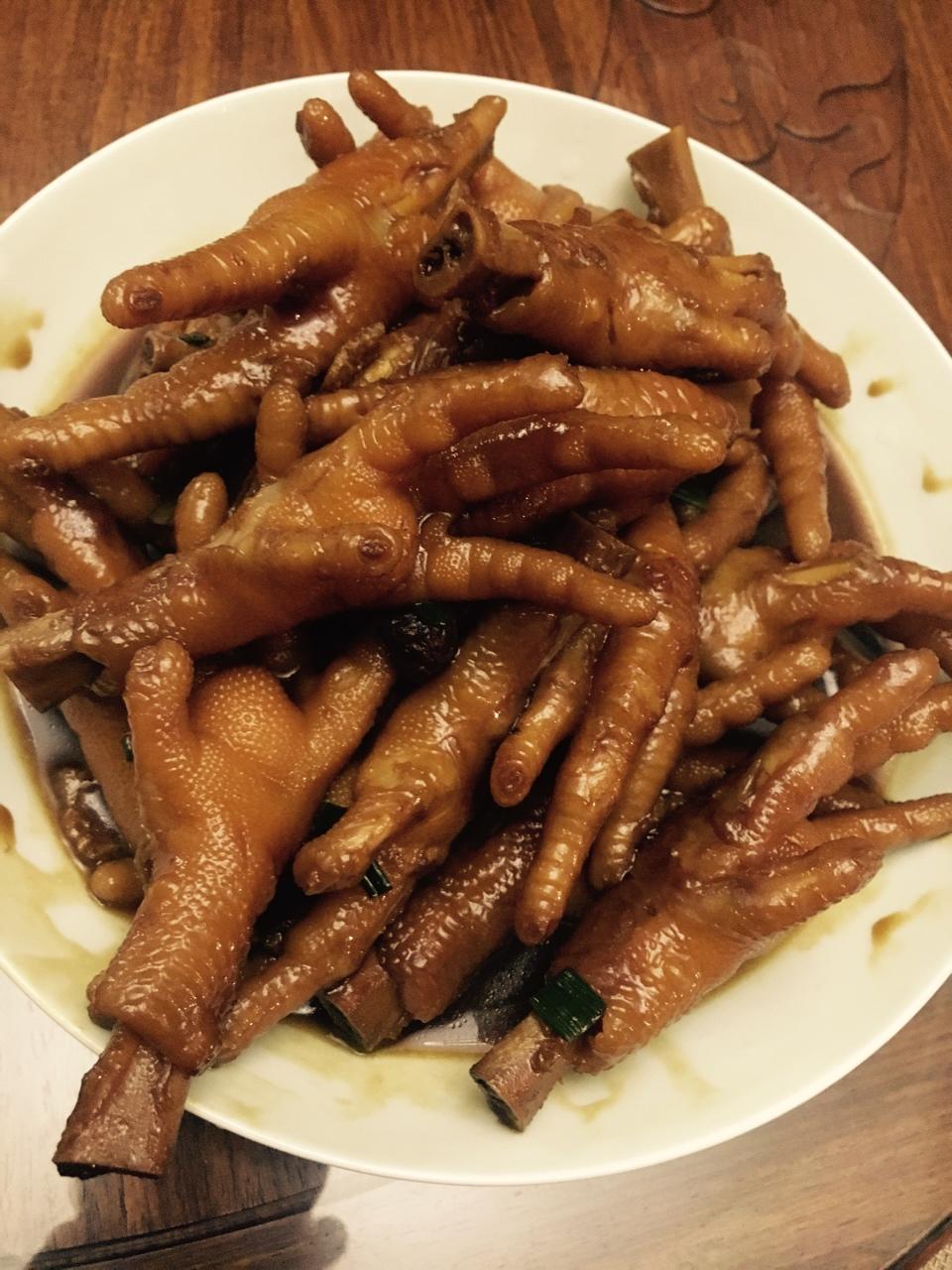 红烧鸡脚