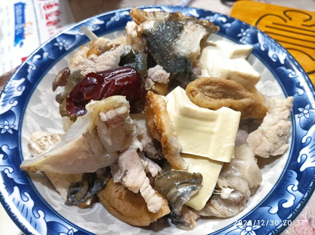 天麻鱼头汤