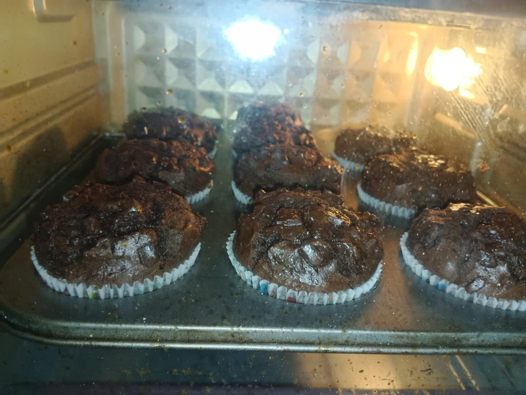 超简单的星巴克巧克力麦芬~~更新啦~无需打发