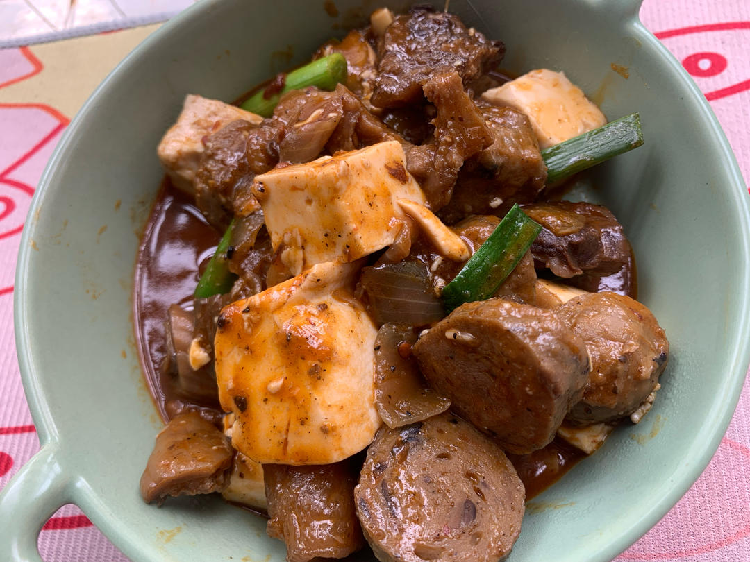 香辣牛杂煲