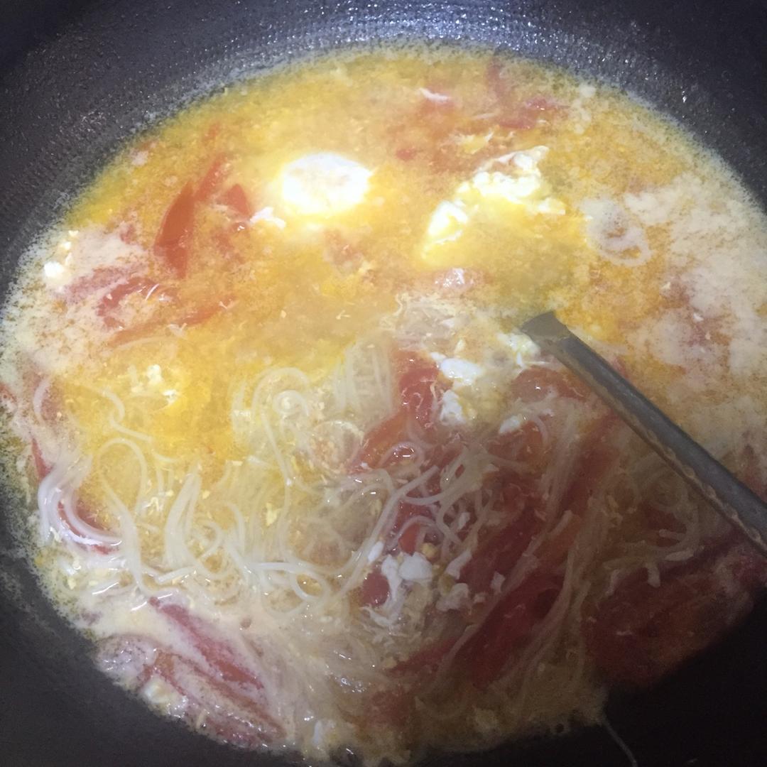 简单早饭西红柿鸡蛋挂面