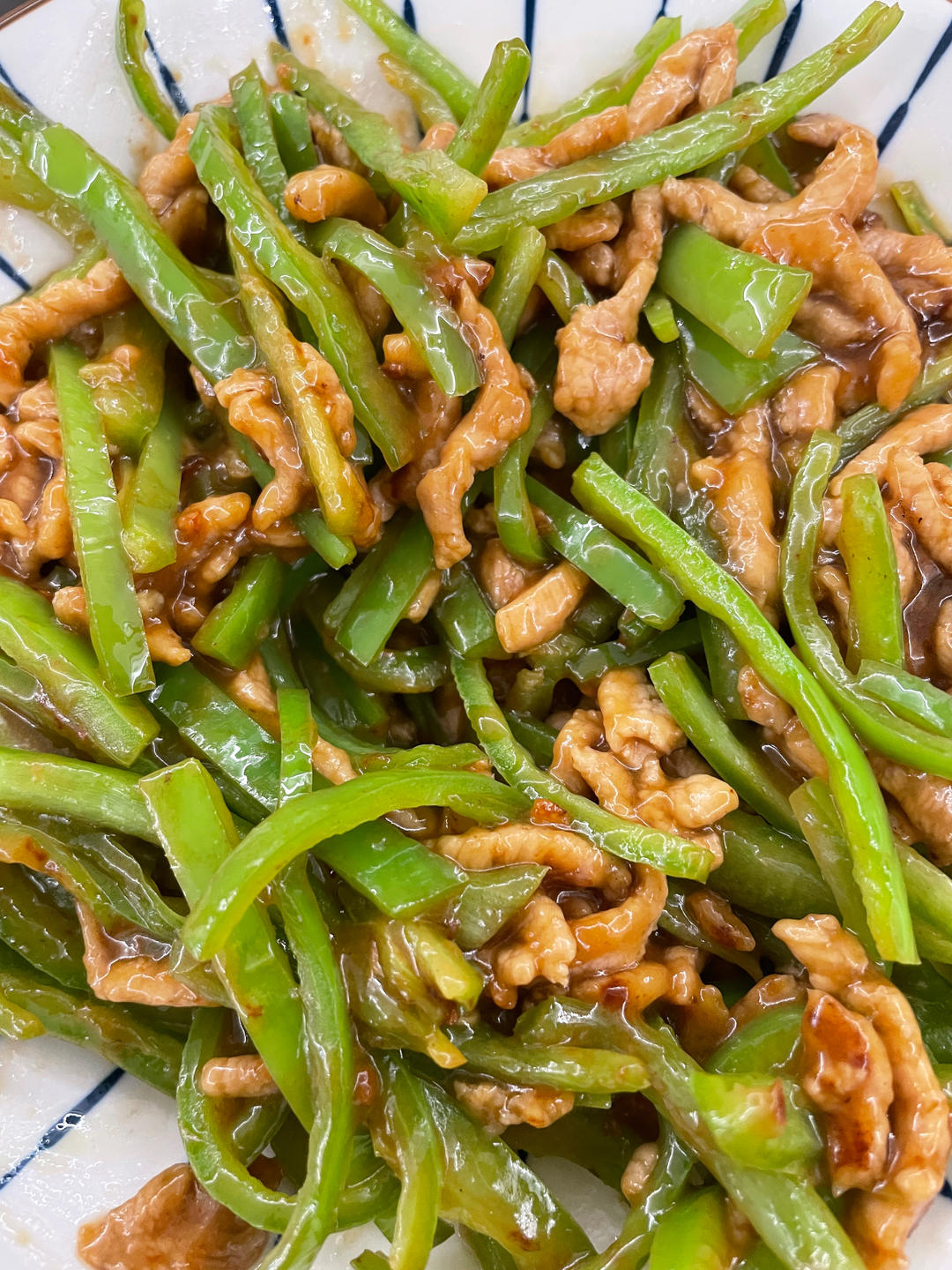 ‼️好吃到舔盘的青椒肉丝盖浇饭