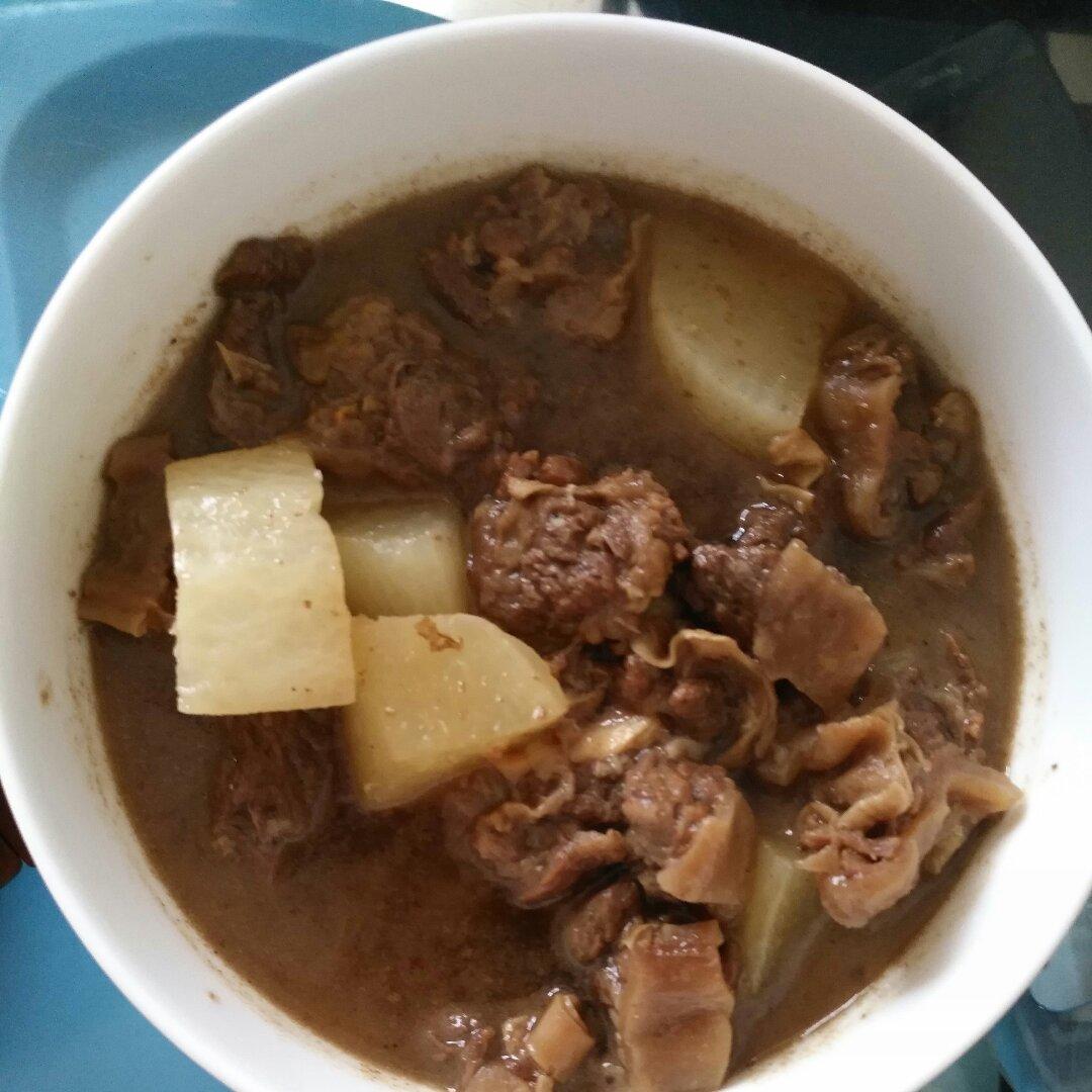 萝卜炖牛腩