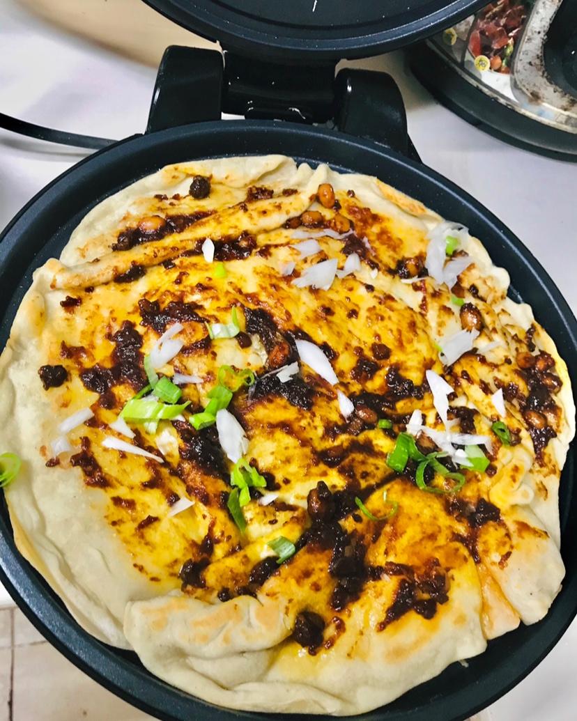 酱香饼 Spicy Soy Pancake