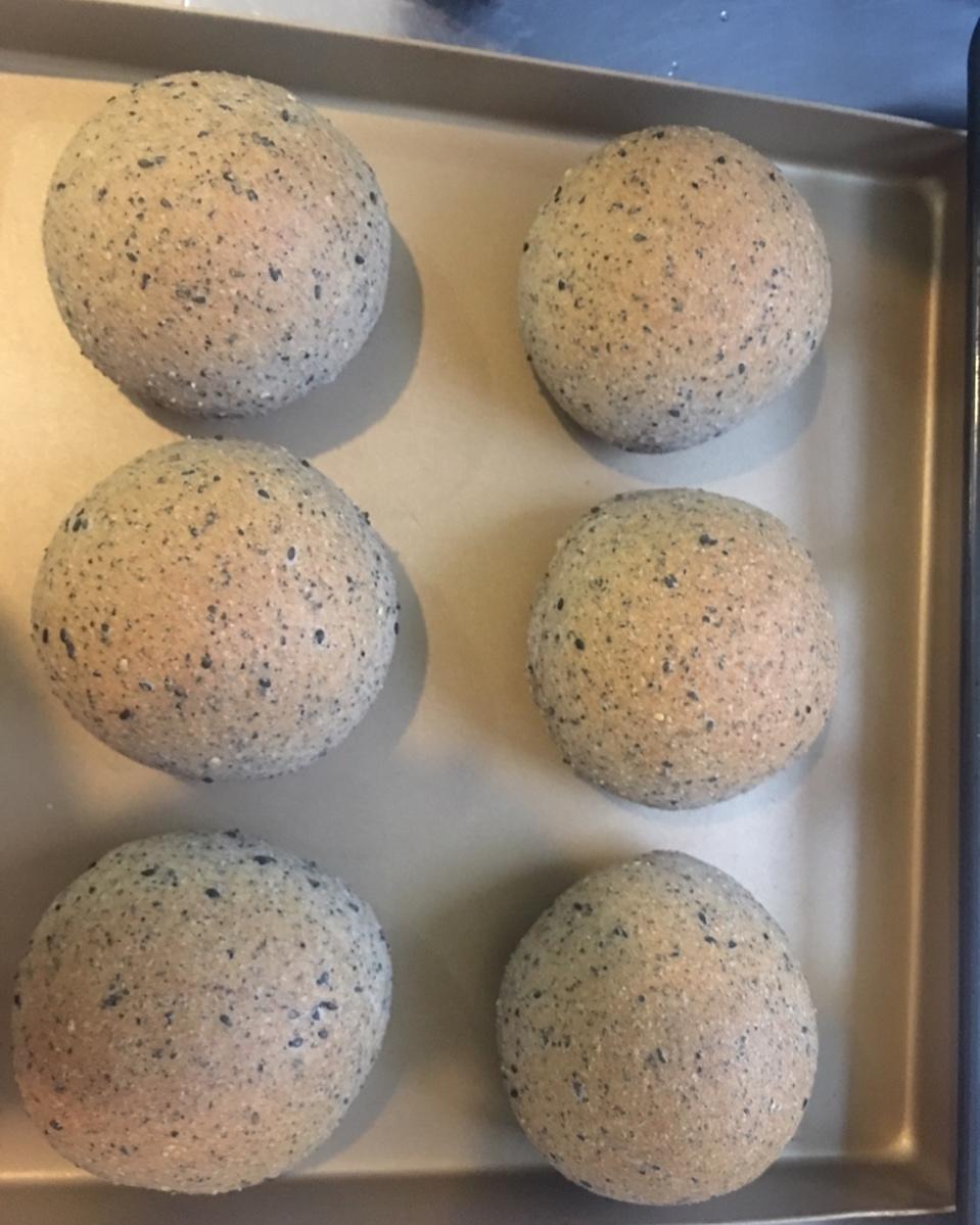 黑芝麻全麦餐包 100%纯全麦