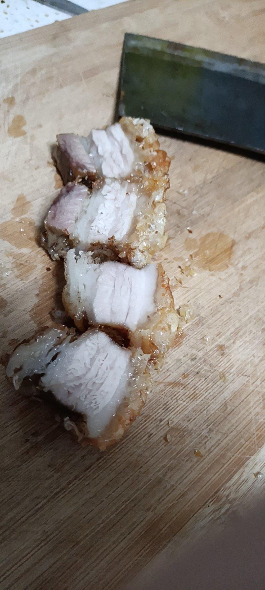 港式脆皮烧肉