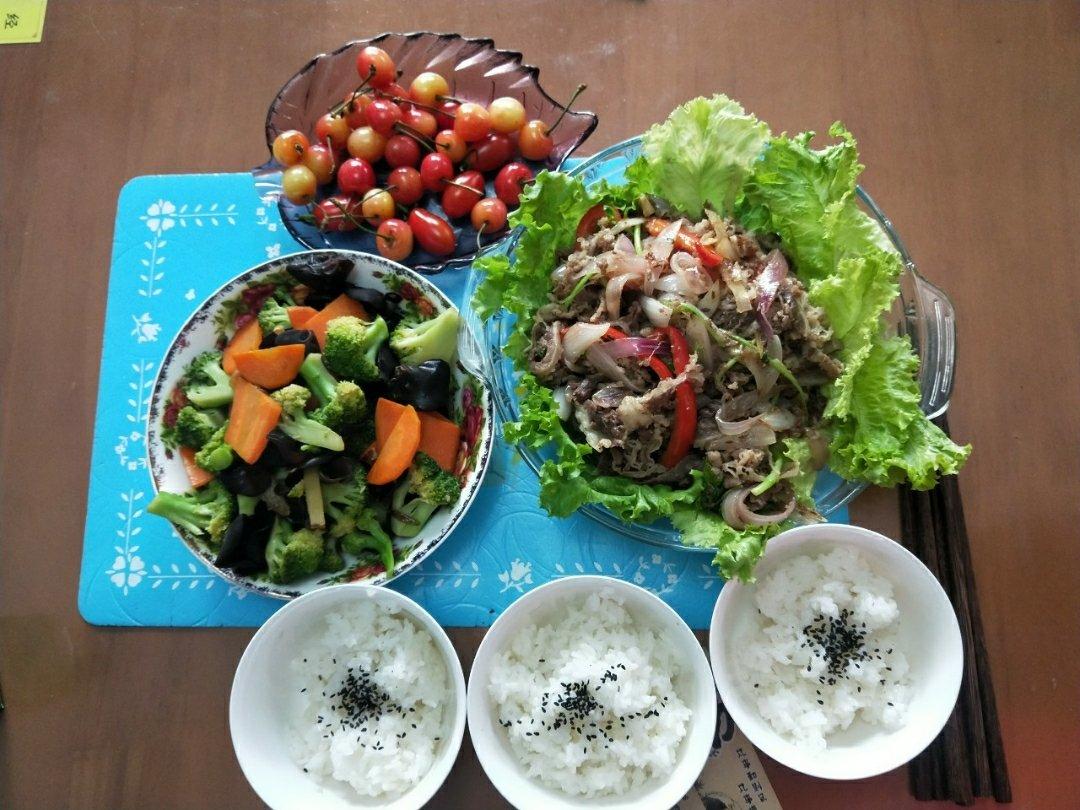 孜然炒肥牛