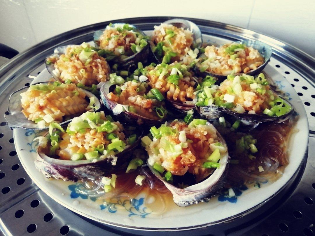 蒜蓉粉丝蒸鲍鱼