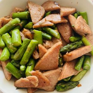 下饭快手菜❤️芦笋炒午餐肉的做法 步骤12
