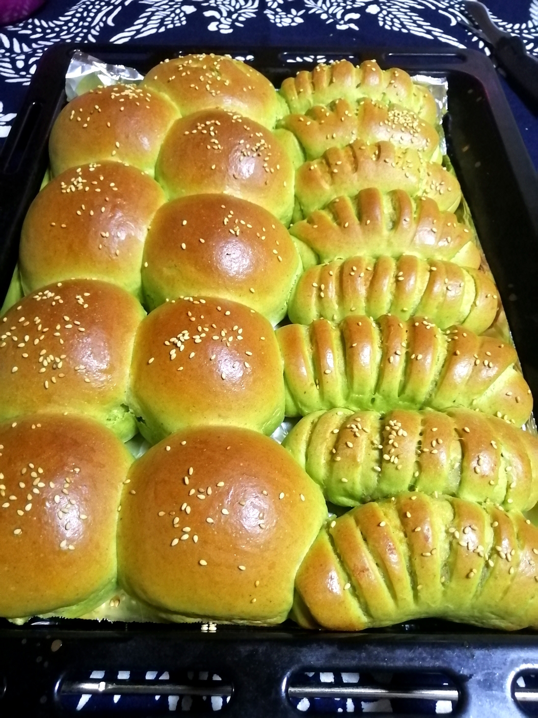 菠菜果酱面包（无黄油也可做）的做法
