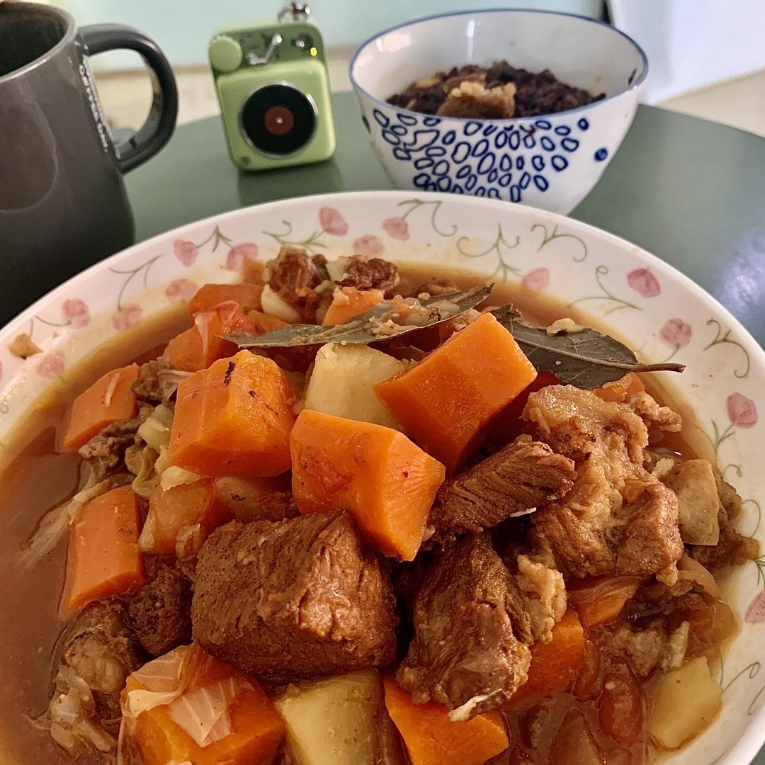 番茄土豆炖牛腩