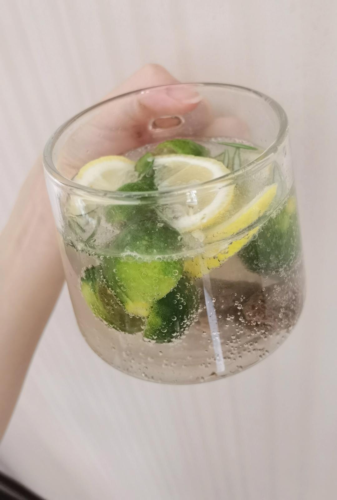 夏日标配饮品！是谁发明的啊！