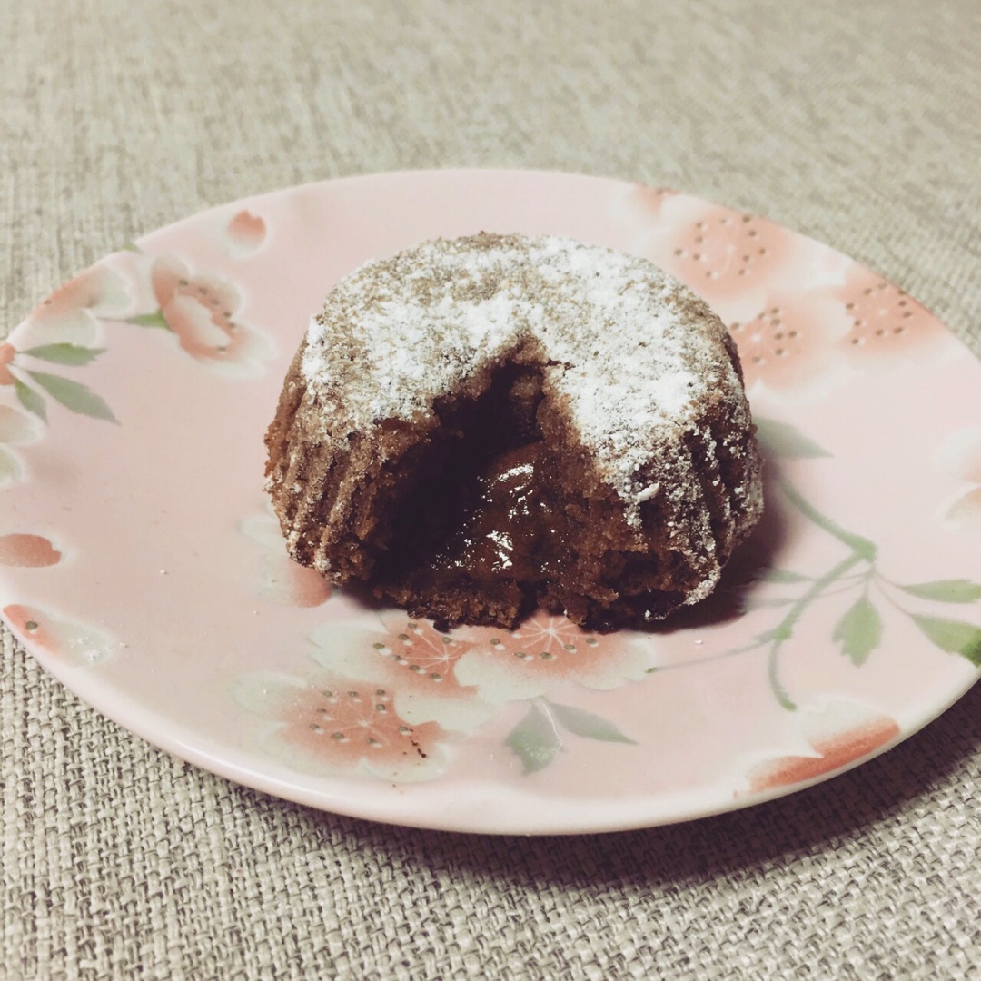巧克力熔岩蛋糕(全图文超简单)