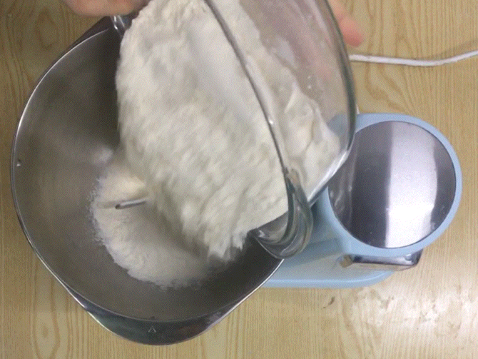 纯奶手撕吐司的做法 步骤1