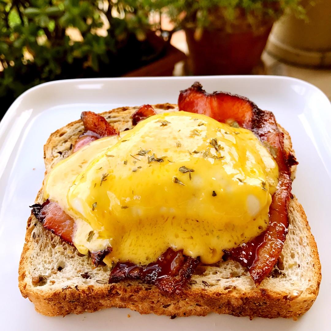 Egg Benedict