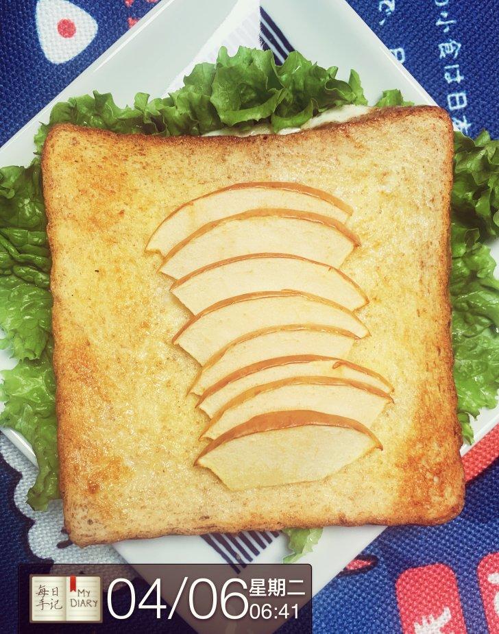 日式黄金吐司苹果派（秒杀甜品店！外边酥脆.里边多汁.）