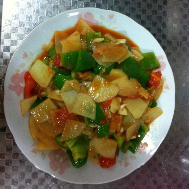 青椒番茄土豆片