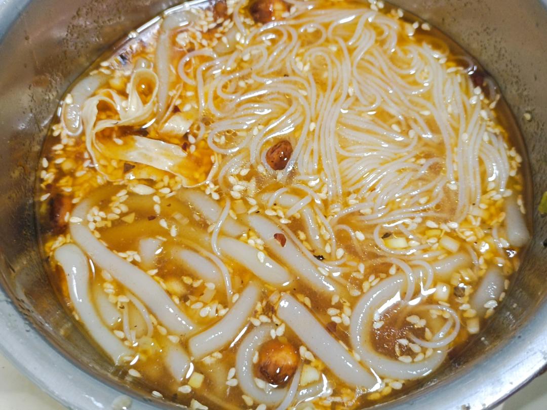 好吃到飙泪❗️酸辣开胃～酸辣土豆粉
