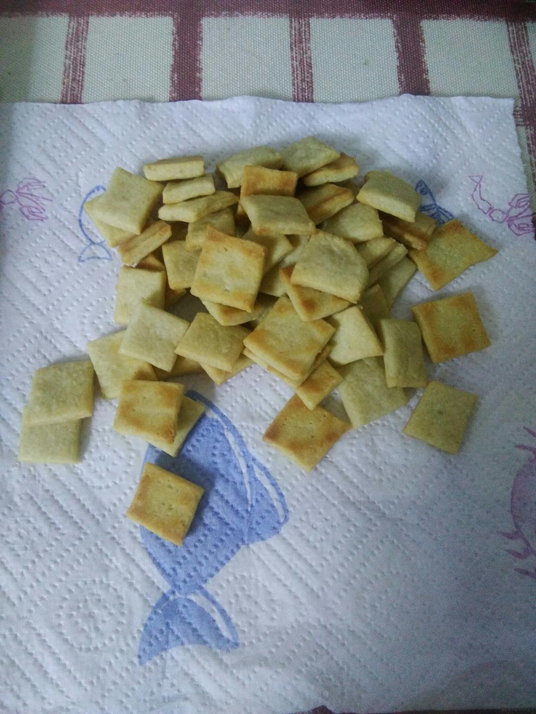 牛奶方块小饼干