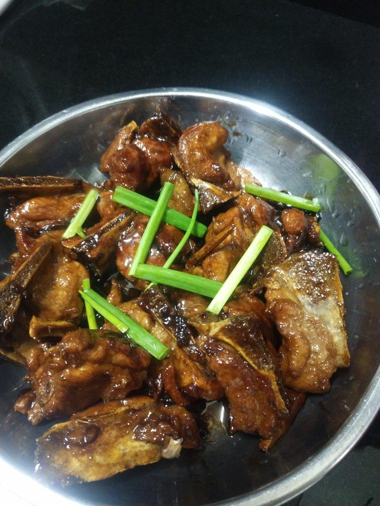 最简单最好吃的红烧排骨