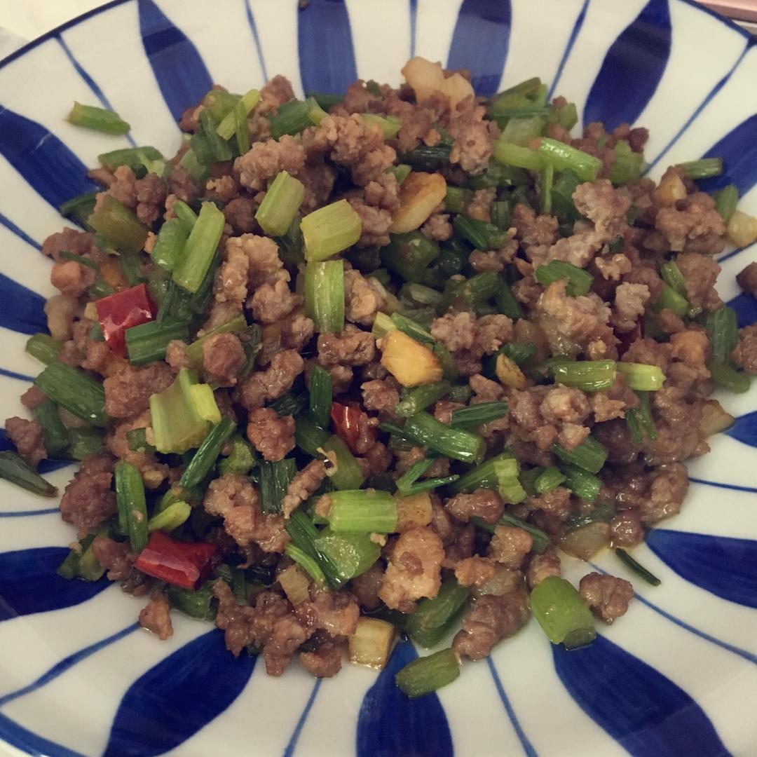 芹菜牛肉末「下饭神器」