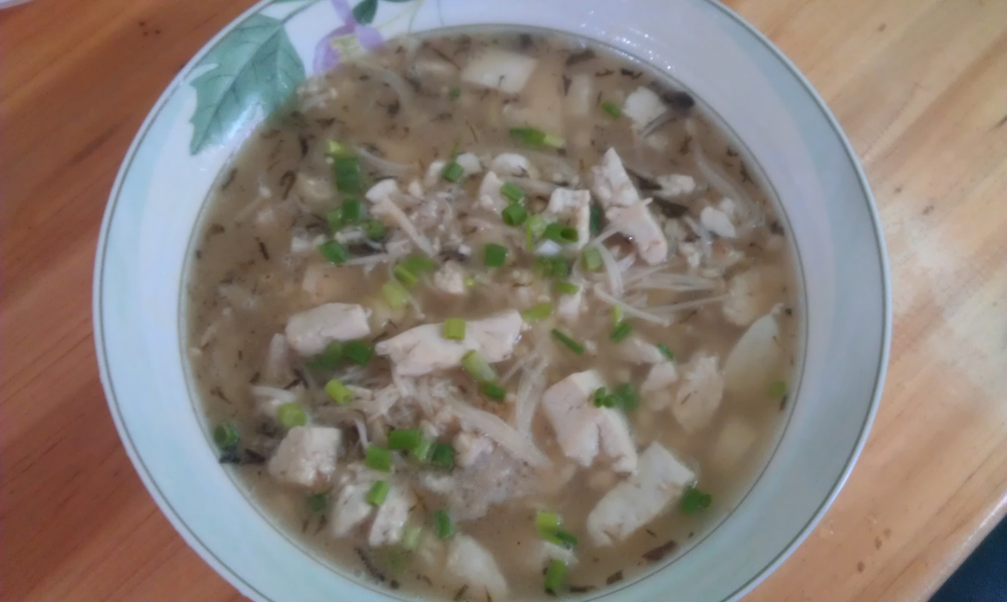 豆腐金针菇汤