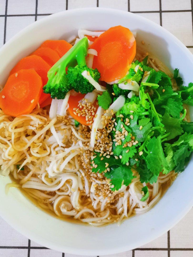 两步就能吃到口的面条🍜