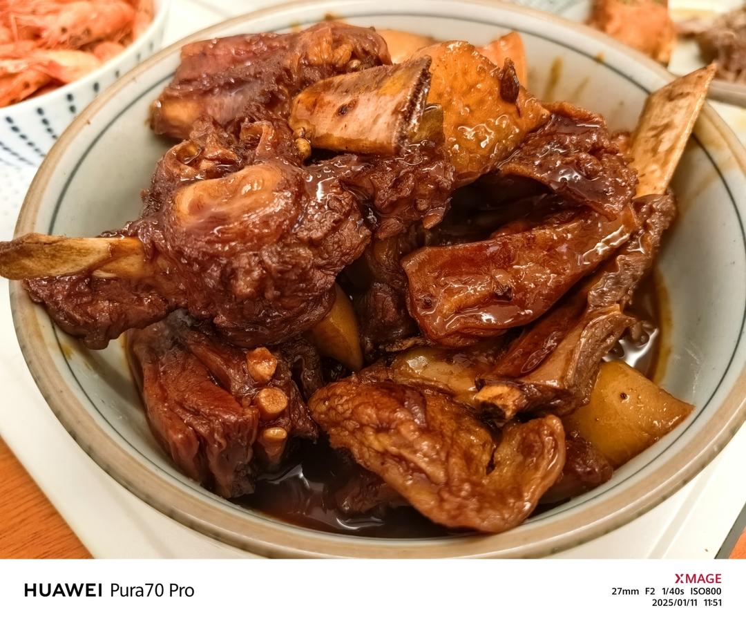酥而不腻的红烧羊排