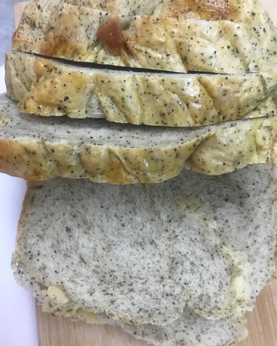 红茶奶酥吐司