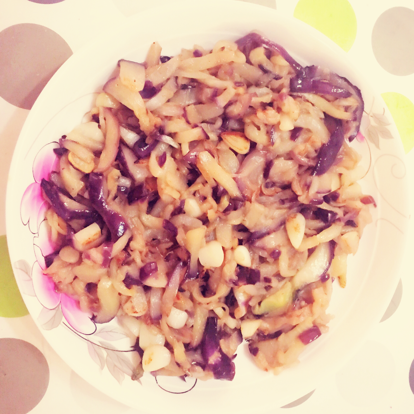 清爽少油又入味的家常炒茄子