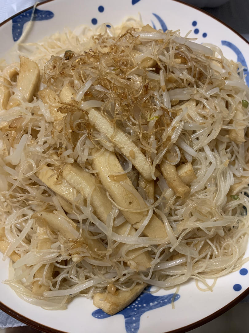 芽菜鱼片炒面