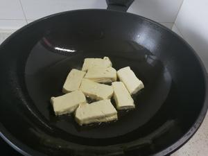 瘦肉焖豆腐的做法 步骤1