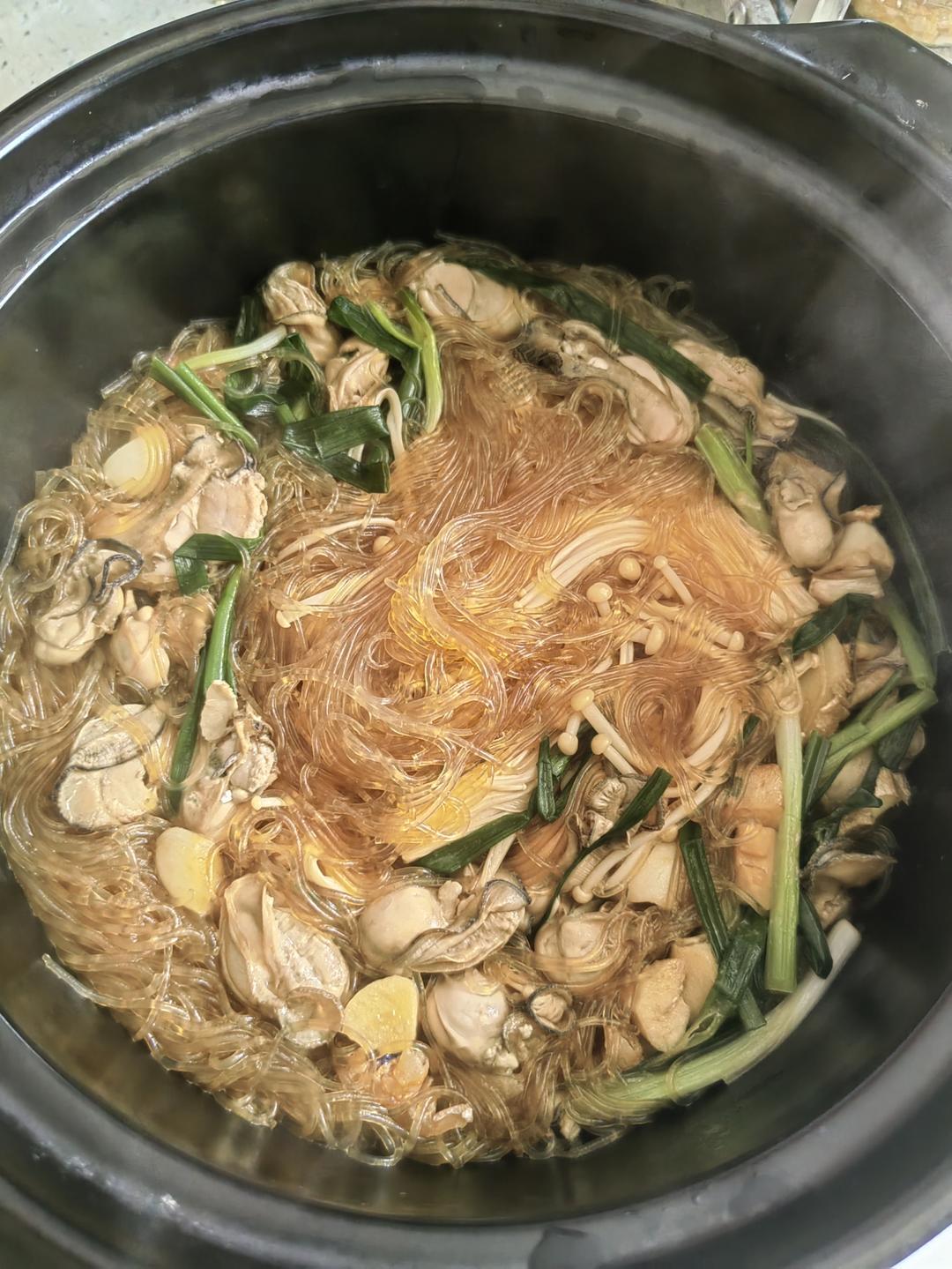 蛋白质满满的生蚝粉丝煲