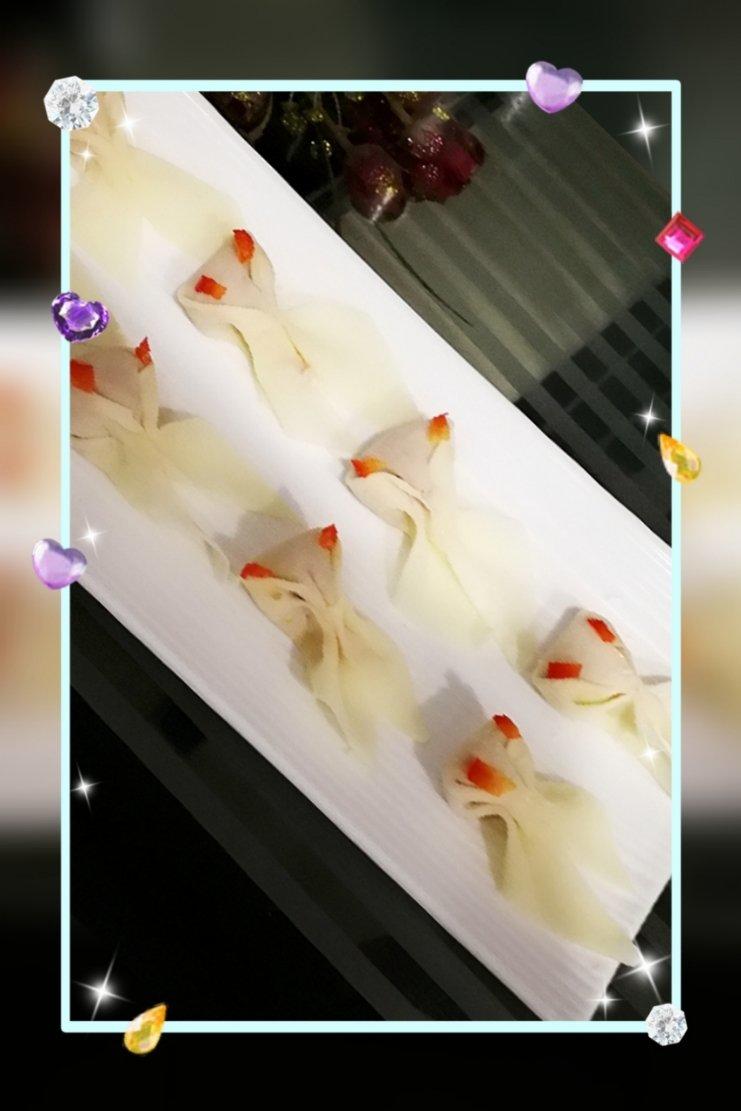 金鱼小馄饨包法