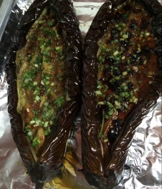 CC招牌菜销魂烤茄子，百吃不厌！